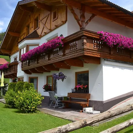 דירה Haus Romantica *